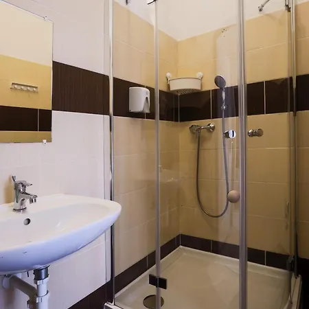 Apartman East Station